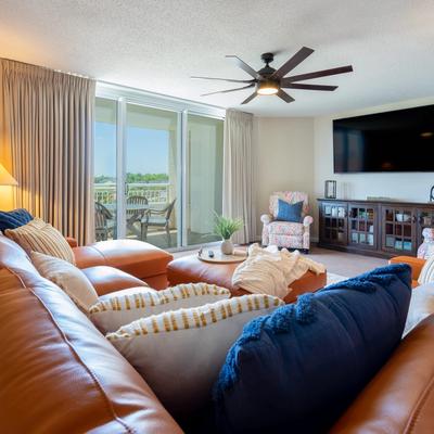 Barefoot Yacht Club Villas 1-404 Living Room