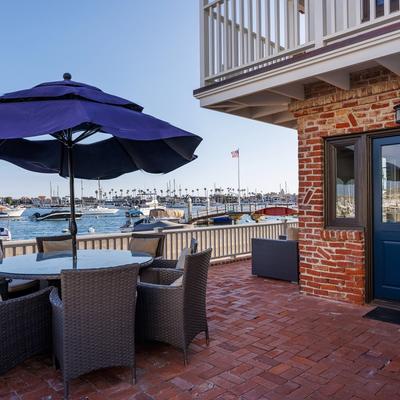 Exterior view of a Balboa Island vacation rental on Newport Harbor.