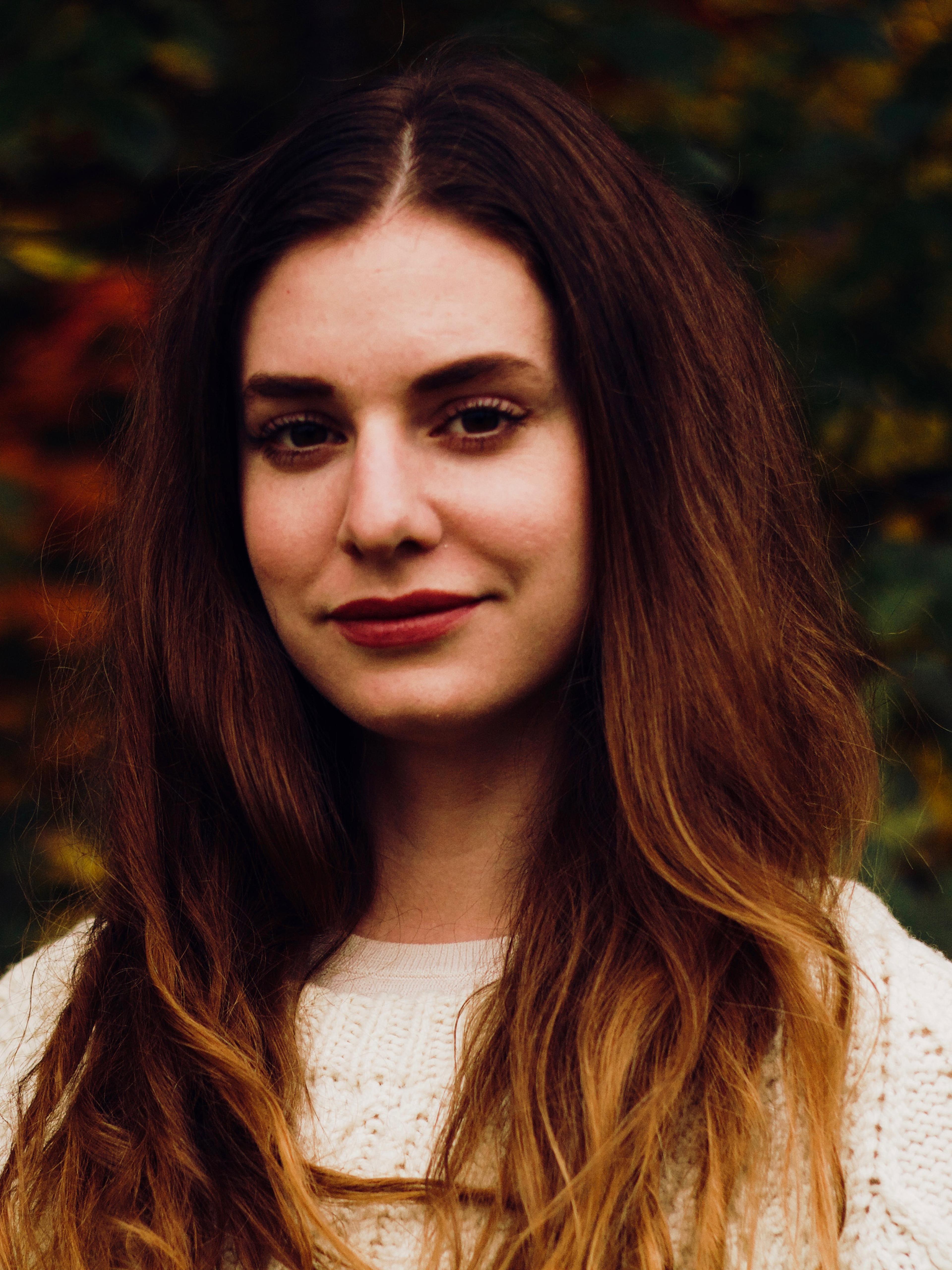 Headshot of Siobhan Angus