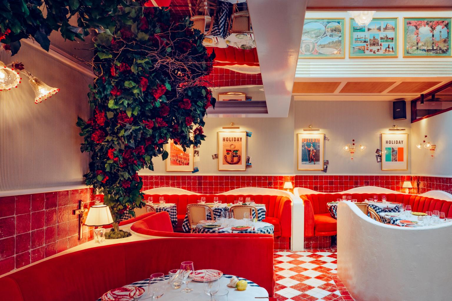Privatiser courtyard Londres
