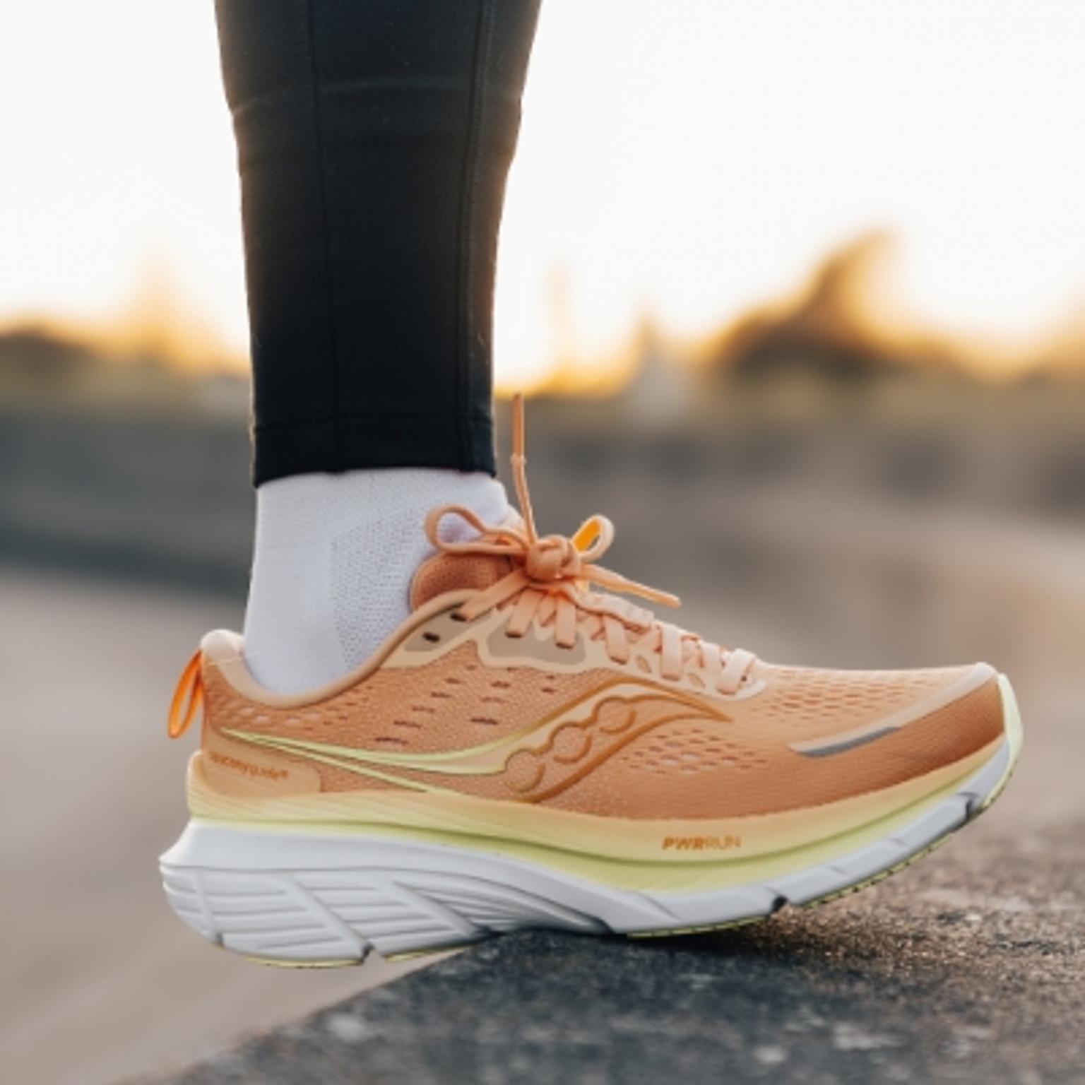 saucony guide 18